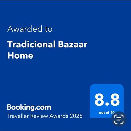 Tradicional Bazaar Home Корча Екстериор снимка